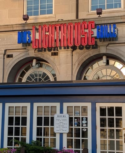 Don's Lighthouse Grille